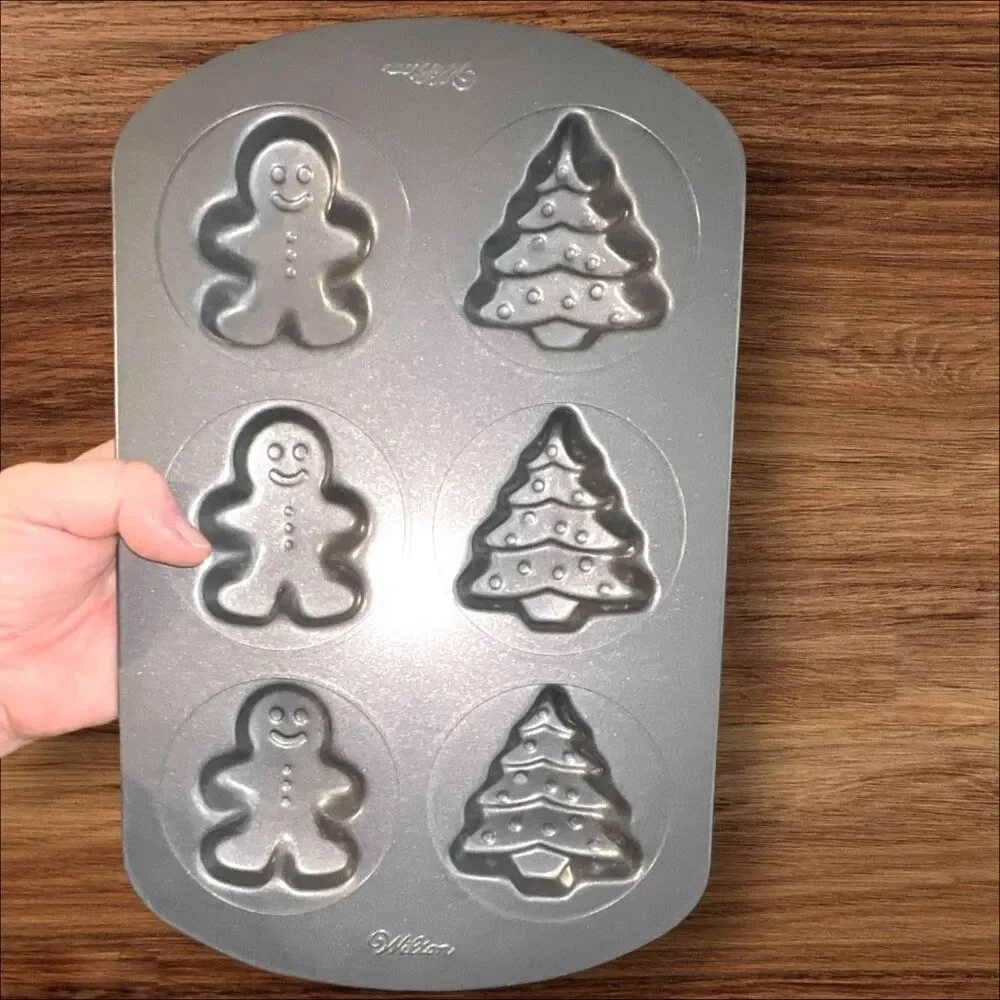 Wilton Christmas Sugar Cookie Pan Gingerbread Man Tree 6 Cavity Baking Mold